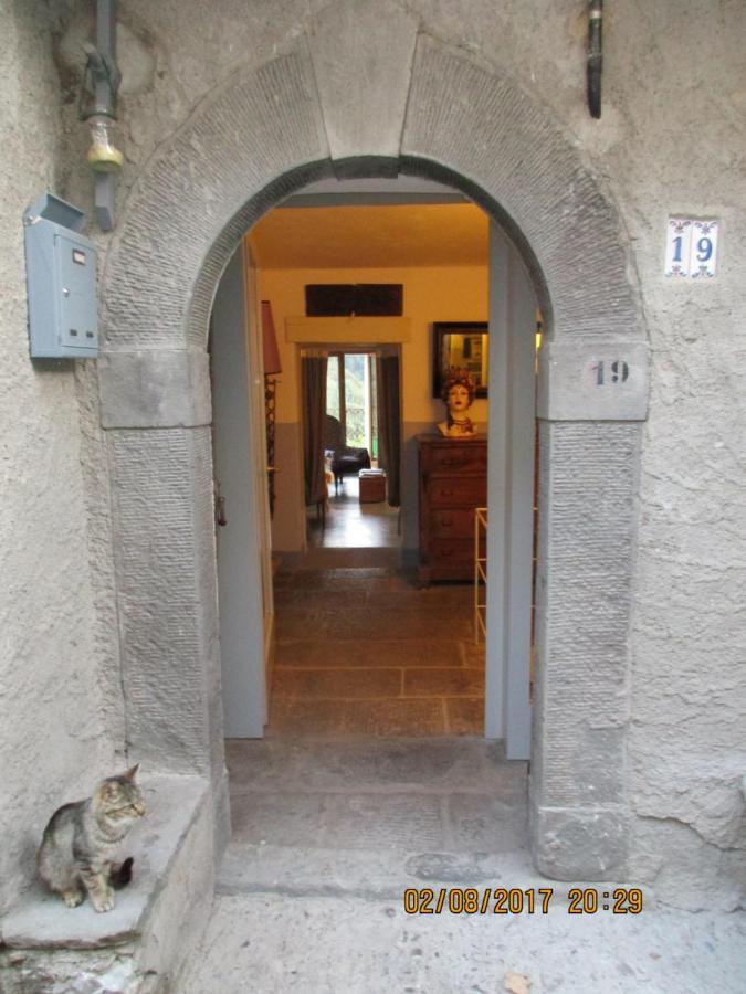 Viandanti, Artisti E Sognatori Bed & Breakfast Comano  Exterior photo